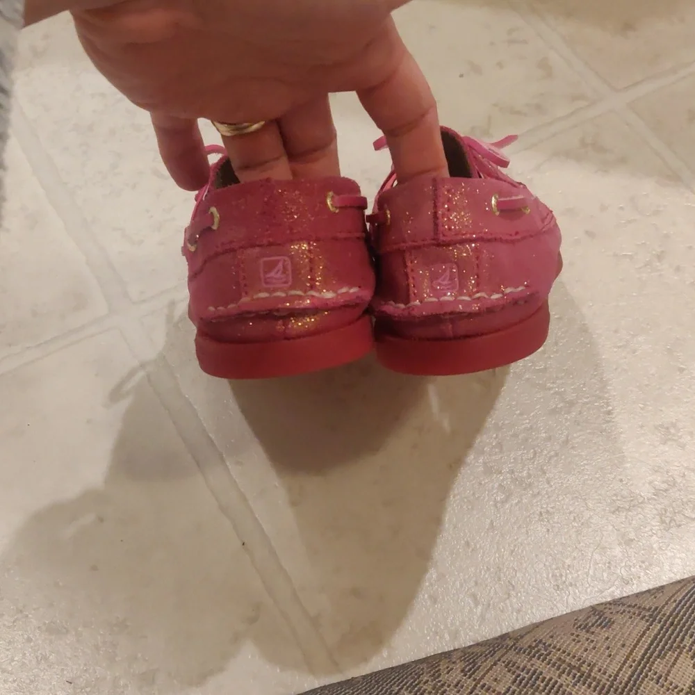 Sperry slip on magenta girls sz 3m shoes